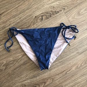 Bikini bottom